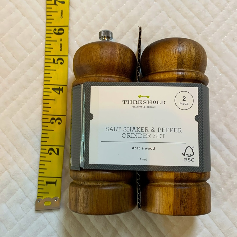 NWT 2 Piece Acacia Wood Turned Salt Shaker & Pepper Grinder Set - Threshold - Picture 4 of 11